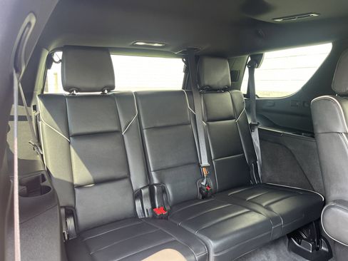 Used 2024 Cadillac Escalade Sport image 15