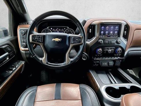 Used 2023 Chevrolet Silverado 2500 High Country w/ Z71 Off-Road Package AWD/4WD image 7