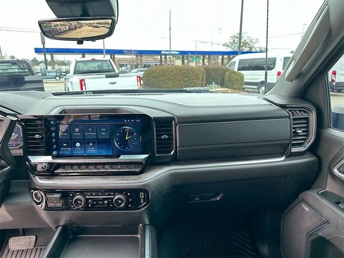 Used 2025 Chevrolet Silverado 2500 LTZ w/ Trail Boss Package image 20