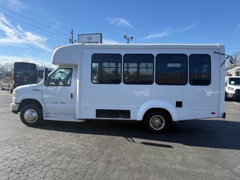 Used 2012 Ford E-450 and Econoline 450 Super Duty w/ Shuttle Bus Prep Pkg image 1