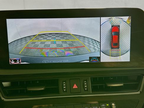 Used 2022 Lexus ES 300h ES 300h Luxury w/ Accessory Package 2 image 23