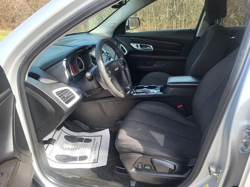 Used 2017 GMC Terrain SLE image 11