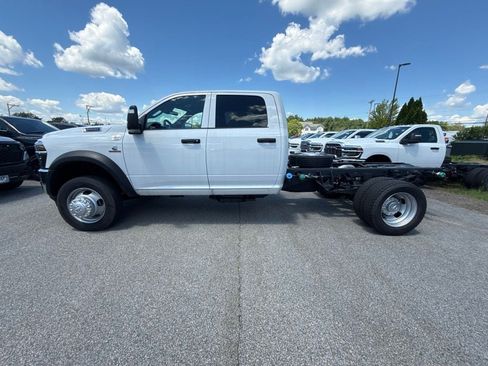 New 2026 RAM 5500 Tradesman w/ Chrome Appearance Group AWD/4WD image 2