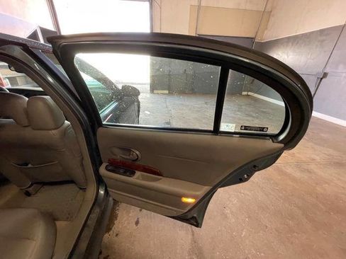 Used 2002 Buick Le Sabre Limited image 27