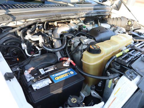 Used 2001 Ford Excursion Limited image 48