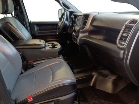 Used 2024 RAM 2500 Tradesman w/ Chrome Appearance Group AWD/4WD image 23