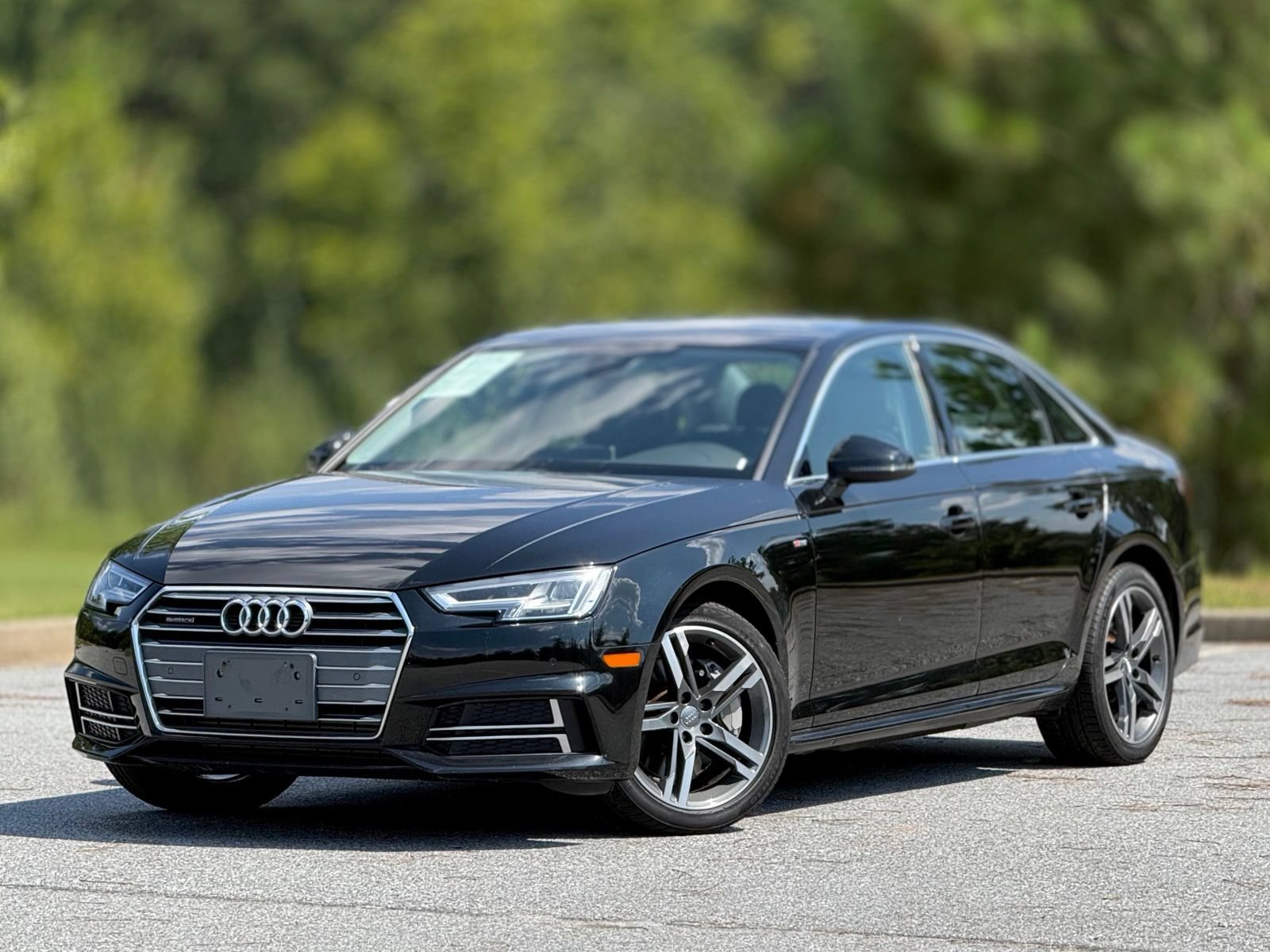 Used 2018 Audi A4 2.0T Premium Plus w/ Premium Plus Package AWD/4WD image 8