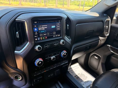 Used 2023 GMC Sierra 2500 Denali w/ Denali Ultimate Package AWD/4WD image 16