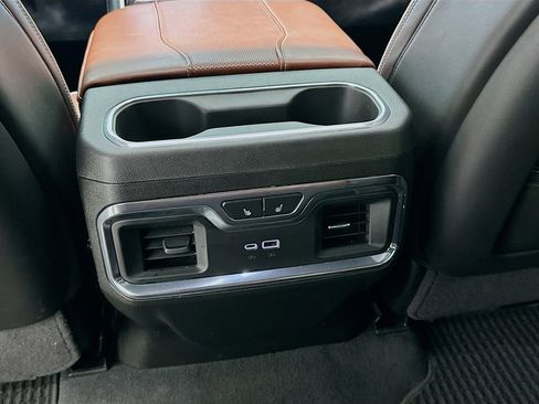 Used 2024 GMC Sierra 1500 Denali Ultimate AWD/4WD image 27