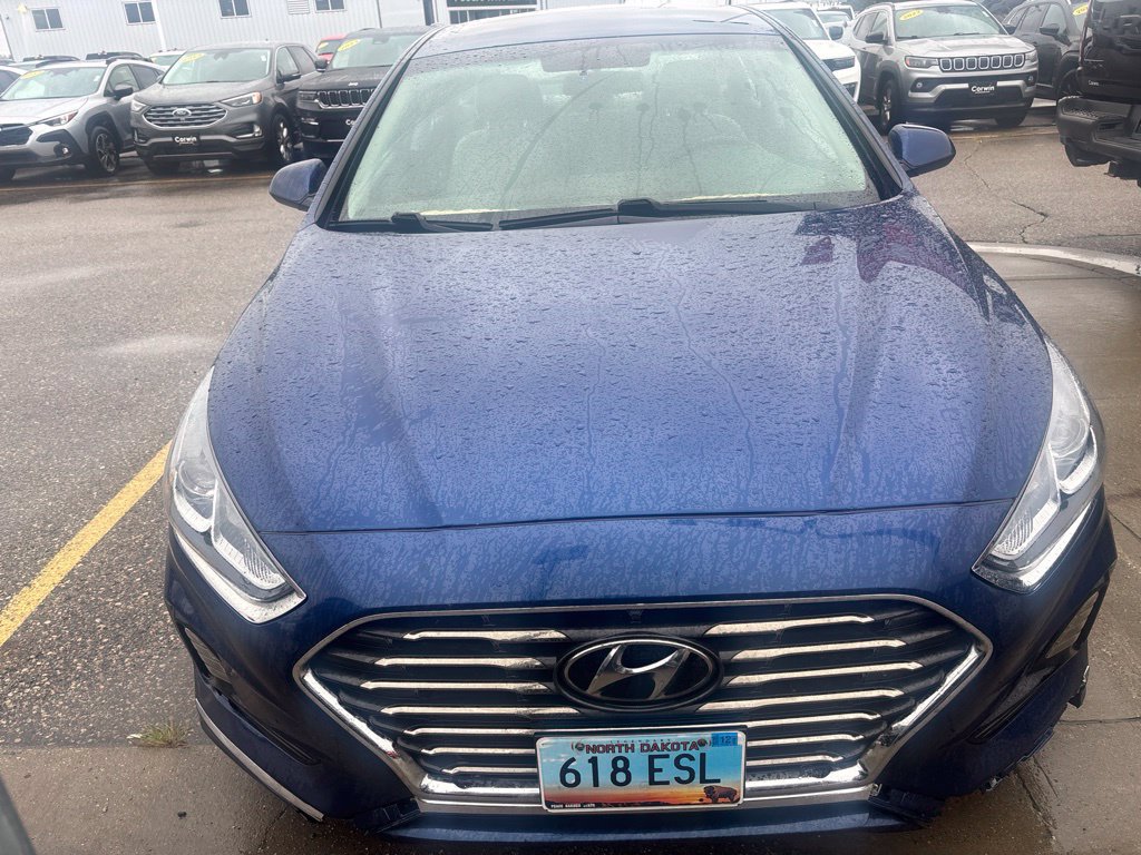 Used 2018 Hyundai Sonata SE w/ Winter Weather Package FWD image 9