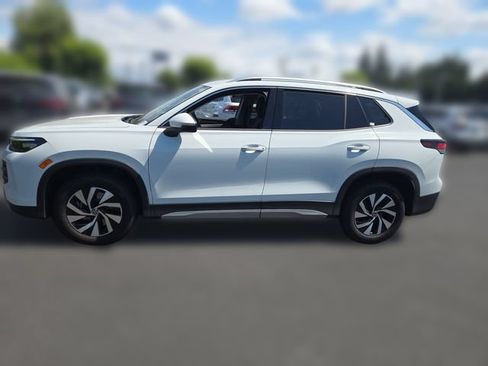 Used 2025 Volkswagen Tiguan S AWD/4WD image 8