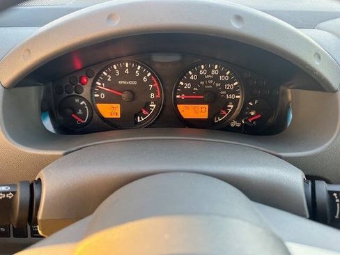 Used 2009 Nissan Frontier SE w/ SE Value Truck Pkg AWD/4WD image 27
