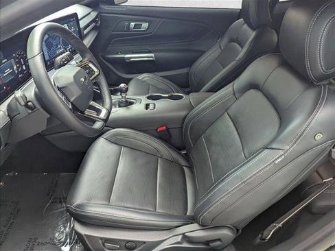Used 2025 Ford Mustang GT Premium RWD image 16