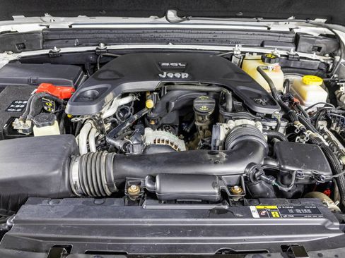 Used 2020 Jeep Wrangler Unlimited Sport S AWD/4WD image 46