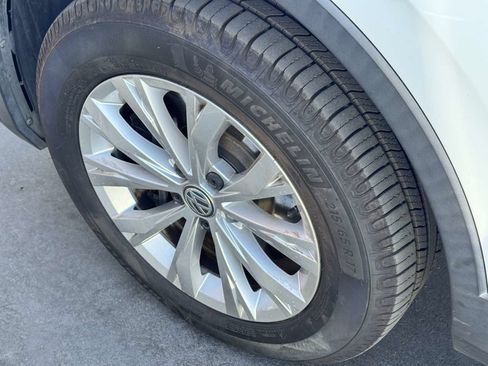 Used 2020 Volkswagen Tiguan S FWD image 18
