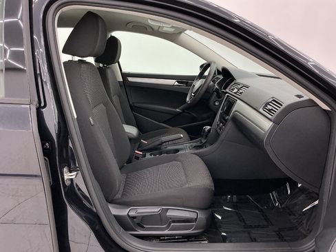 Used 2018 Volkswagen Passat 2.0T S w/ Driver Assistance Package FWD image 15