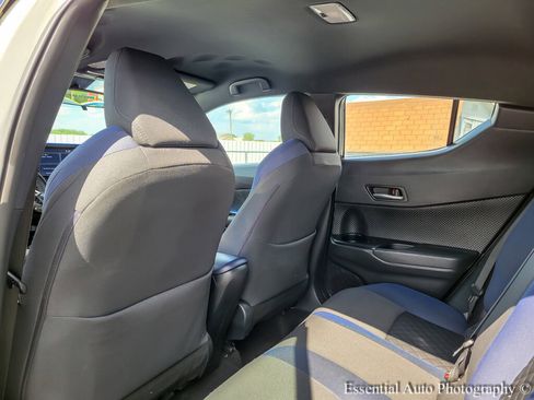 Used 2021 Toyota C-HR XLE image 13