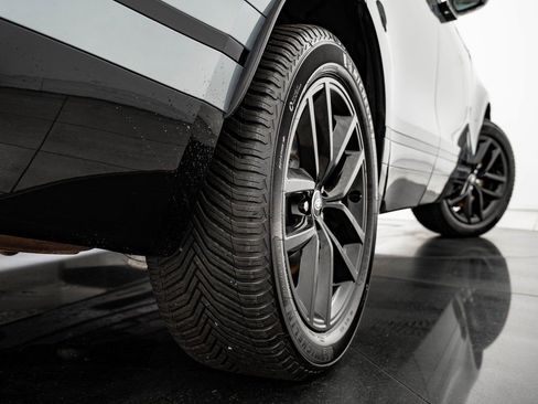 Used 2024 Land Rover Range Rover Velar Dynamic SE image 49