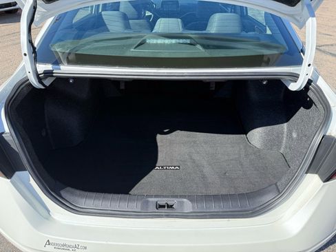 Used 2024 Nissan Altima 2.5 SV image 36