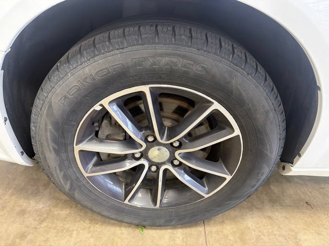 Used 2017 Dodge Grand Caravan SXT FWD image 11
