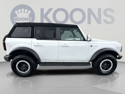 Used 2023 Ford Bronco Outer Banks w/ Sasquatch Package AWD/4WD image 17