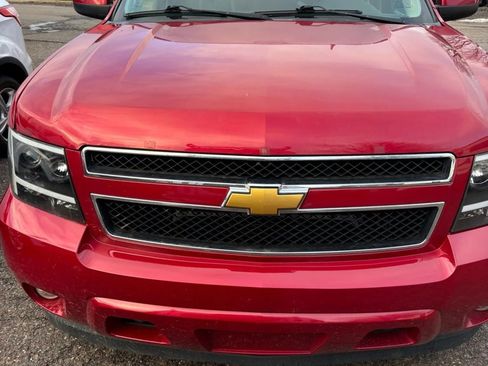 Used 2013 Chevrolet Suburban LT image 12