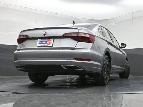 Used 2019 Volkswagen Jetta SEL Premium FWD image 29