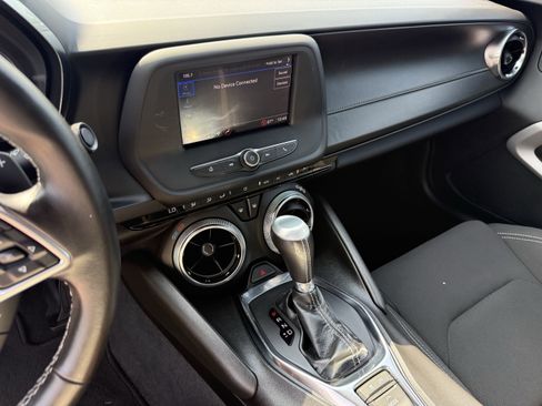 Used 2022 Chevrolet Camaro LT RWD image 19
