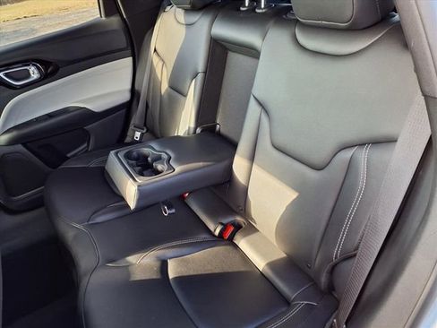 Used 2025 Jeep Compass Limited image 74