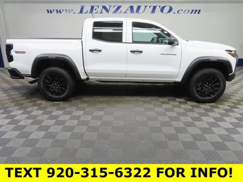 Used 2025 Chevrolet Colorado Trail Boss image 2
