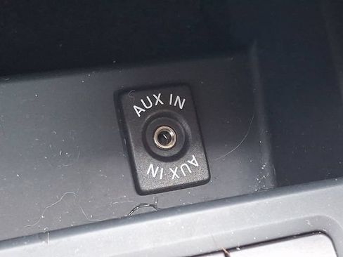 Used 2013 Volkswagen Jetta SE FWD image 21