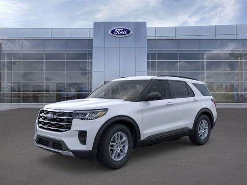 New 2026 Ford Explorer Active AWD/4WD image 1
