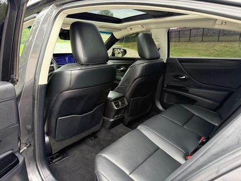 Certified 2024 Lexus ES 350 w/ Premium Package FWD image 26