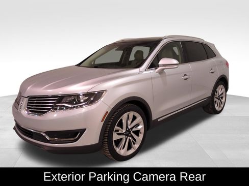 Used 2018 Lincoln MKX Reserve w/ Lincoln MKX Climate Package image 9