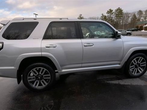 Used 2024 Toyota 4Runner Limited image 9