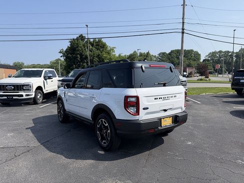 Certified 2024 Ford Bronco Sport Outer Banks w/ Tech Package AWD/4WD image 4