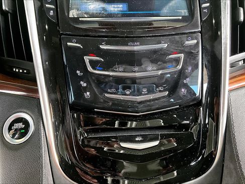 Used 2017 Cadillac Escalade Luxury AWD/4WD image 32