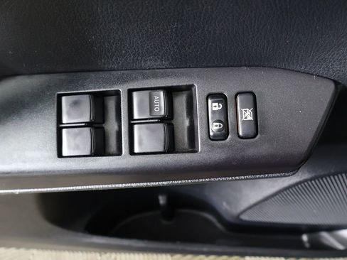 Used 2017 Toyota RAV4 XLE image 34