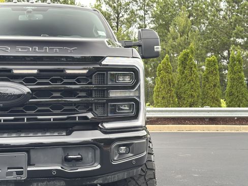 Used 2026 Ford F250 Platinum w/ Tremor Off-Road Package AWD/4WD image 20