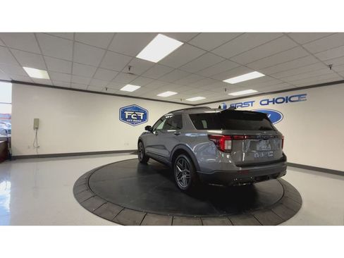 New 2026 Ford Explorer ST-Line w/ ST-Line Street Pack image 8