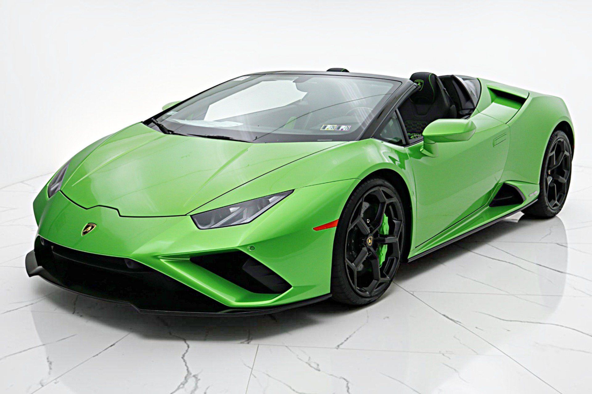Used 2023 Lamborghini Huracan EVO RWD image 1