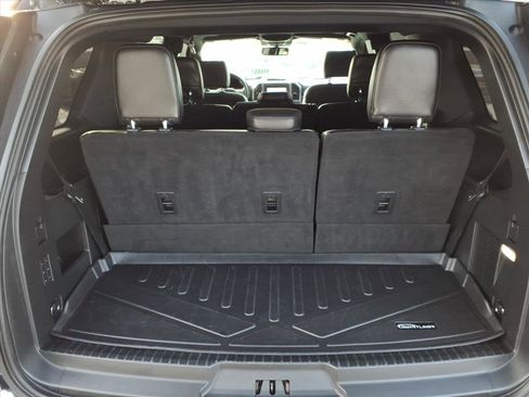 Used 2020 Ford Expedition XLT w/ Equipment Group 202A image 20