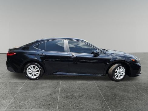 Certified 2025 Toyota Camry LE FWD image 8