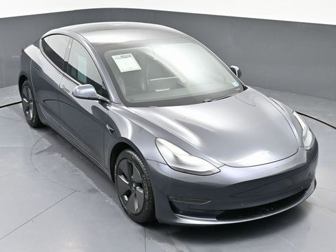 Used 2021 Tesla Model 3 Long Range image 45