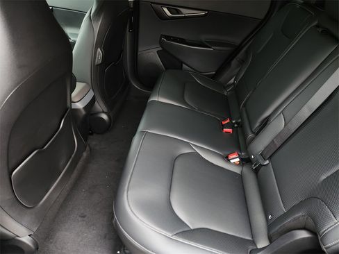 New 2025 Kia EV6 Wind image 19