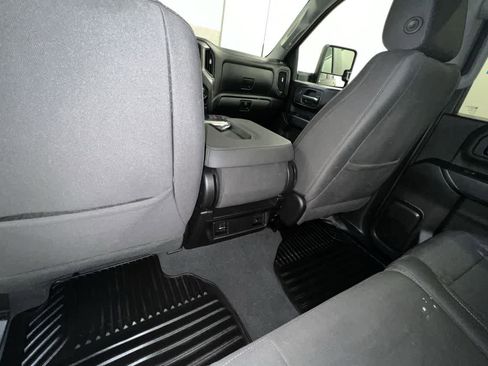 Used 2024 Chevrolet Silverado 2500 Custom w/ Custom Convenience Package image 39