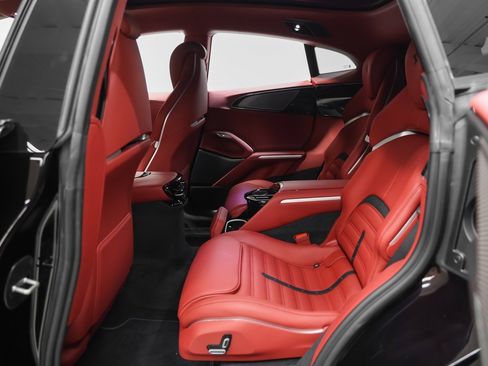 Used 2025 Ferrari Purosangue image 76