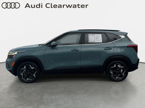 Used 2025 Kia Seltos EX FWD image 2