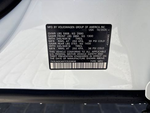 New 2026 Volkswagen Atlas SE image 28