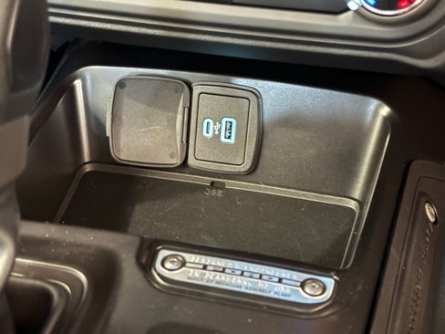 New 2026 Ford Bronco 2-Door image 24